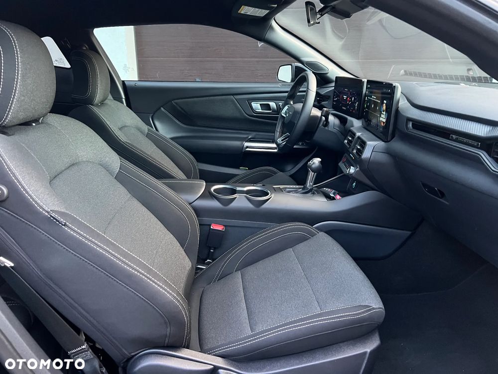 Ford Mustang 2.3 EcoBoost - 23