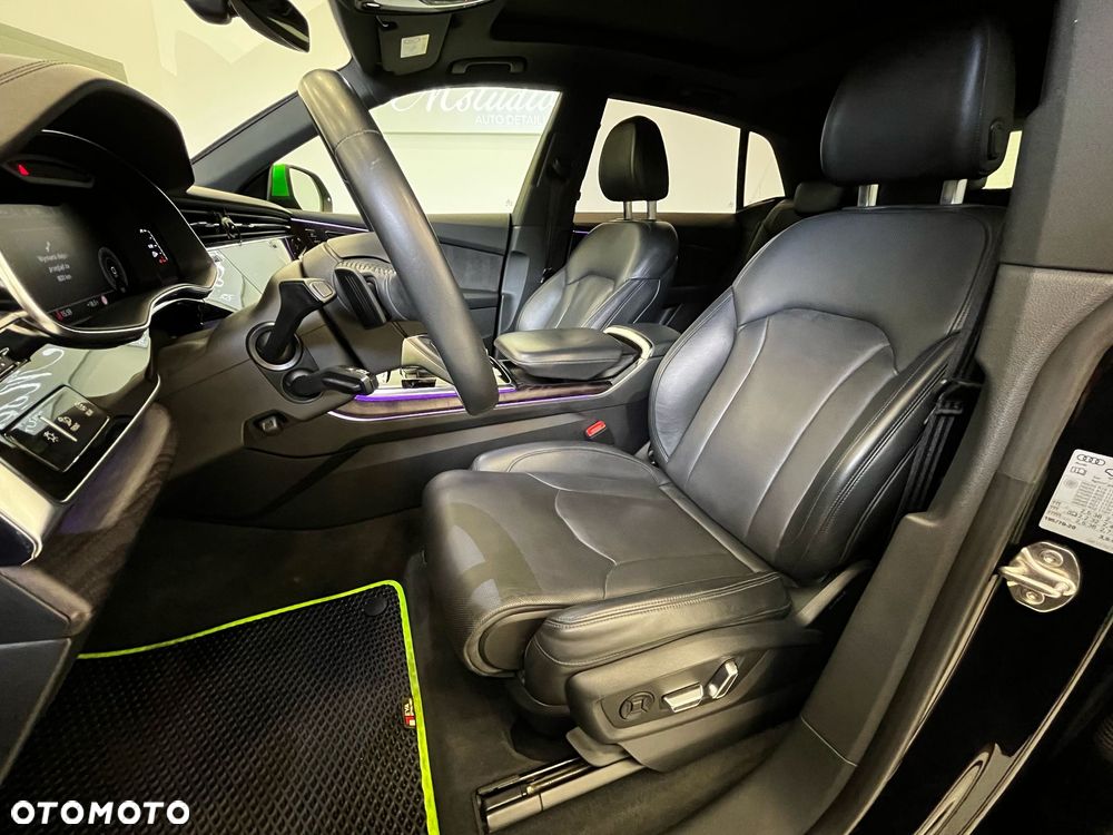 Audi Q8 - 7