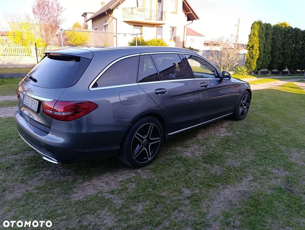 Mercedes-Benz Klasa C 300 d 9G-TRONIC Exclusive - 3