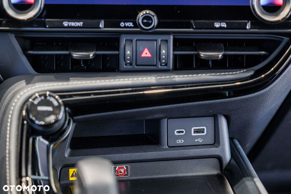 Lexus NX - 28