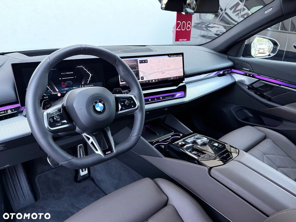 BMW Seria 5 540d xDrive - 27