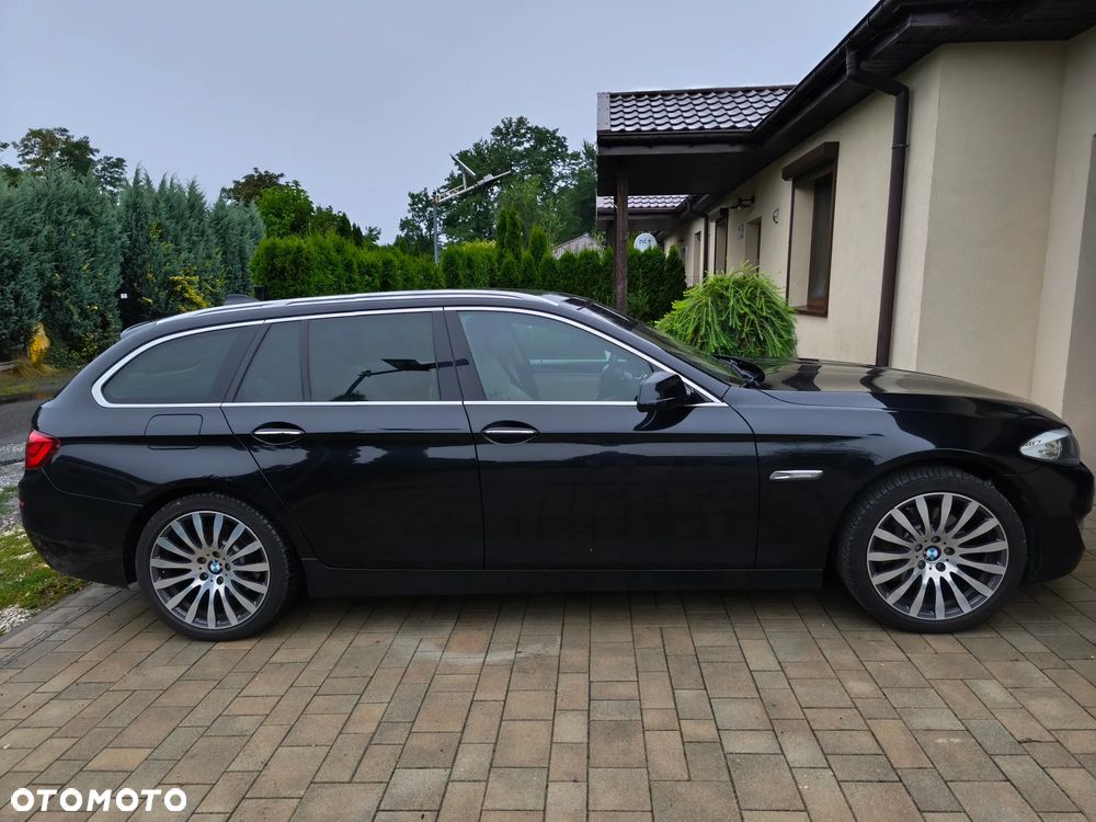 BMW Seria 5 525d xDrive - 1