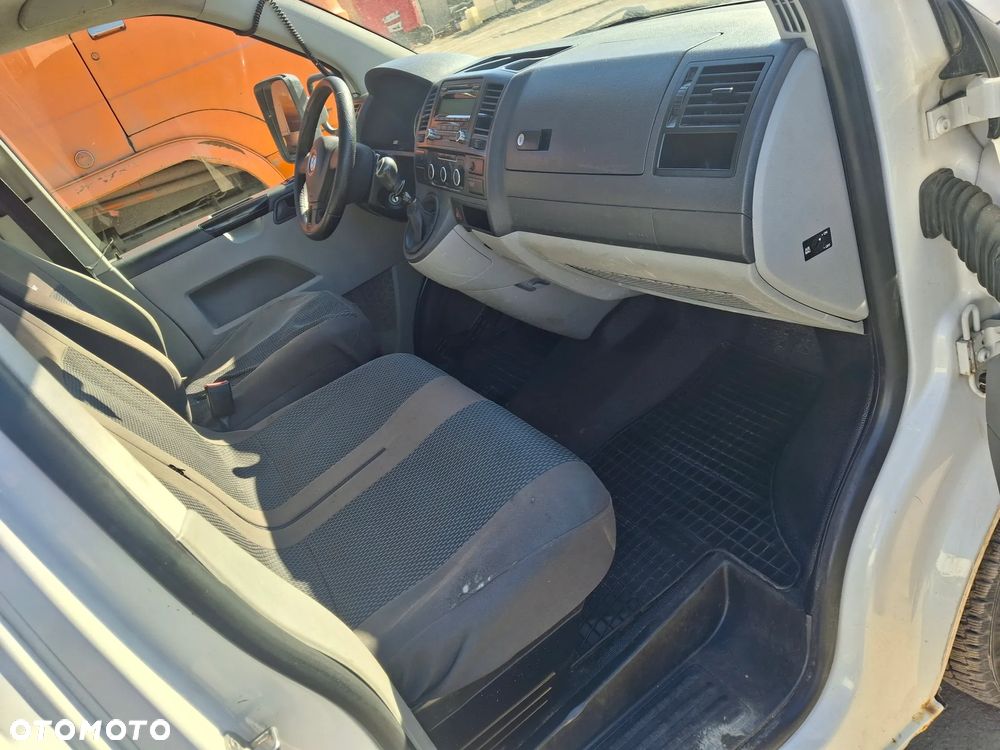 Volkswagen Transporter T5 - 9