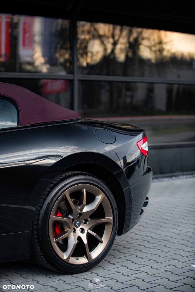 Maserati GranCabrio Sport - 18