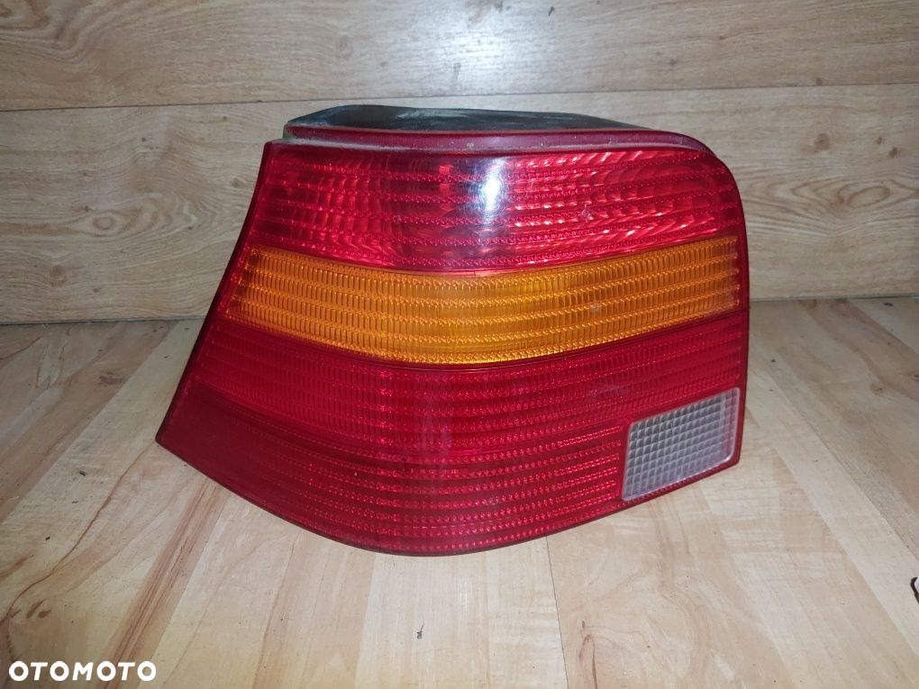 Lampa tył prawa lewa vw golf iv wkład lampy oprawka - 1