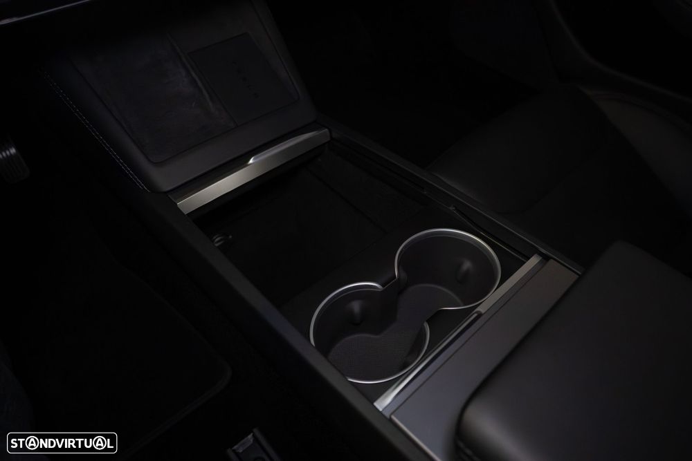 Tesla Model 3 Tração Traseira - 46