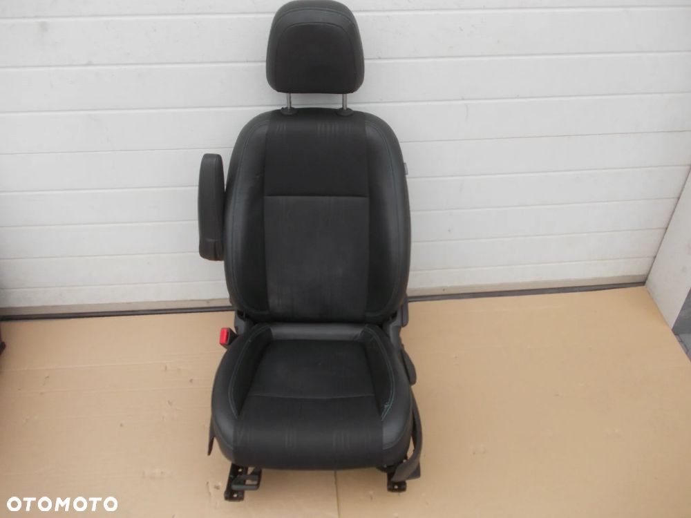 Komplet foteli Chevrolet Trax europa - 15