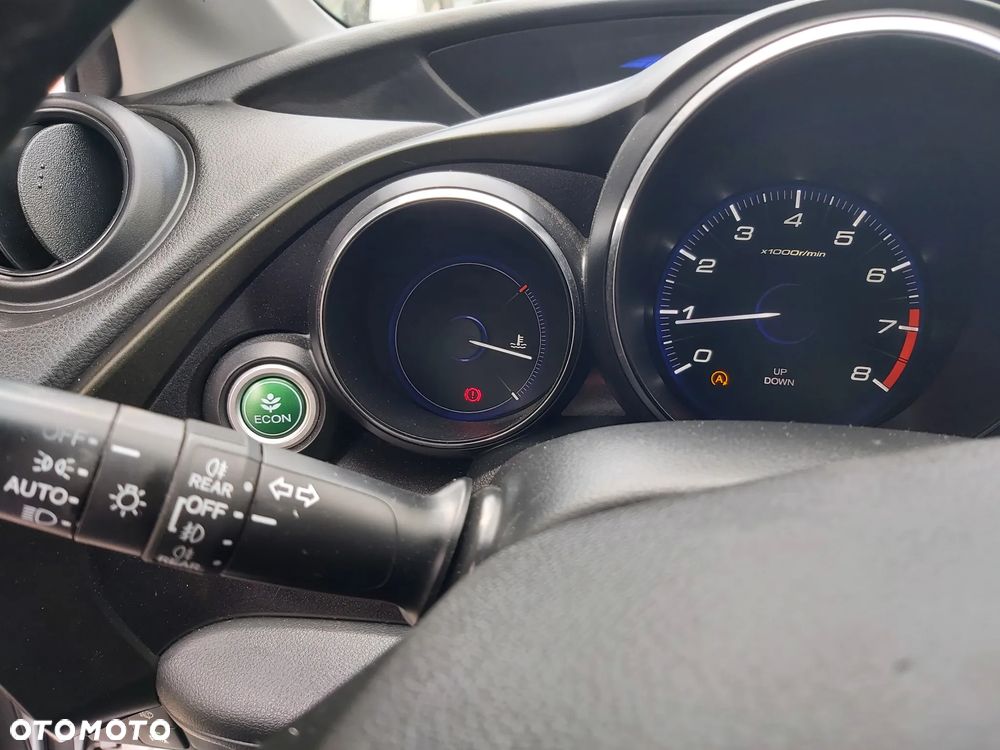 Honda Civic 1.8 i-VTEC Comfort Black Edition - 16