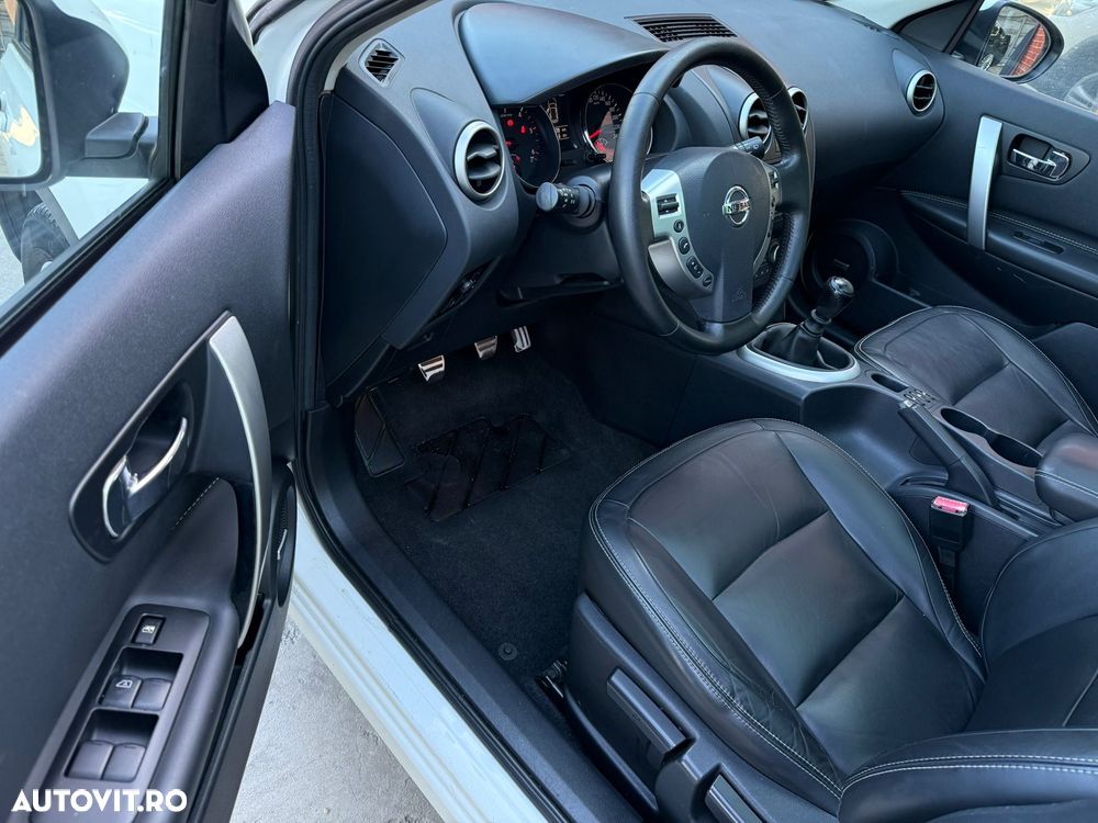 Nissan Qashqai+2 - 10