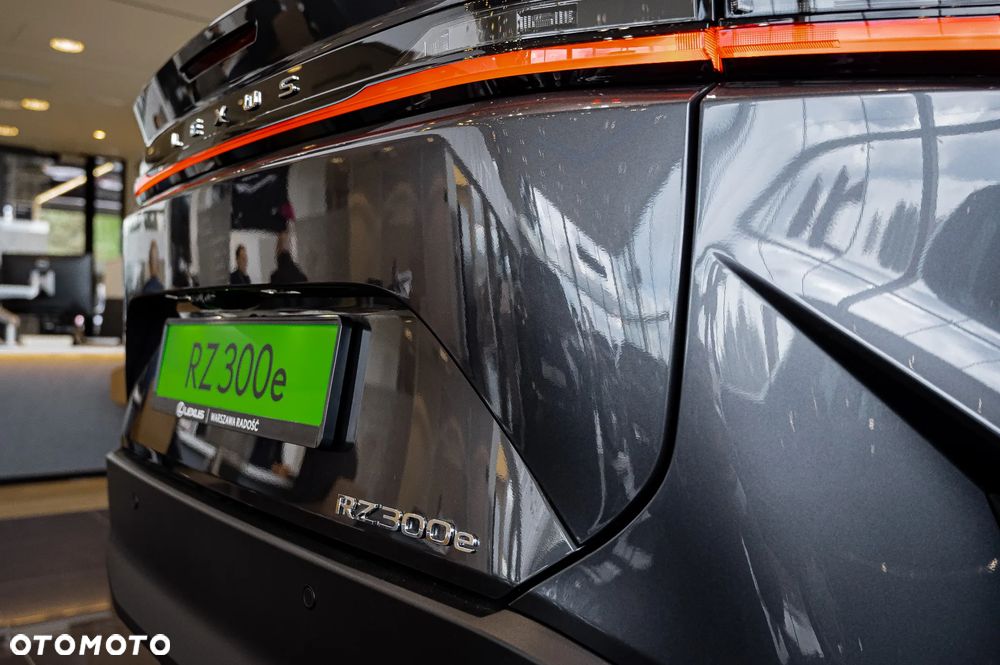 Lexus RZ 300e Prestige - 13
