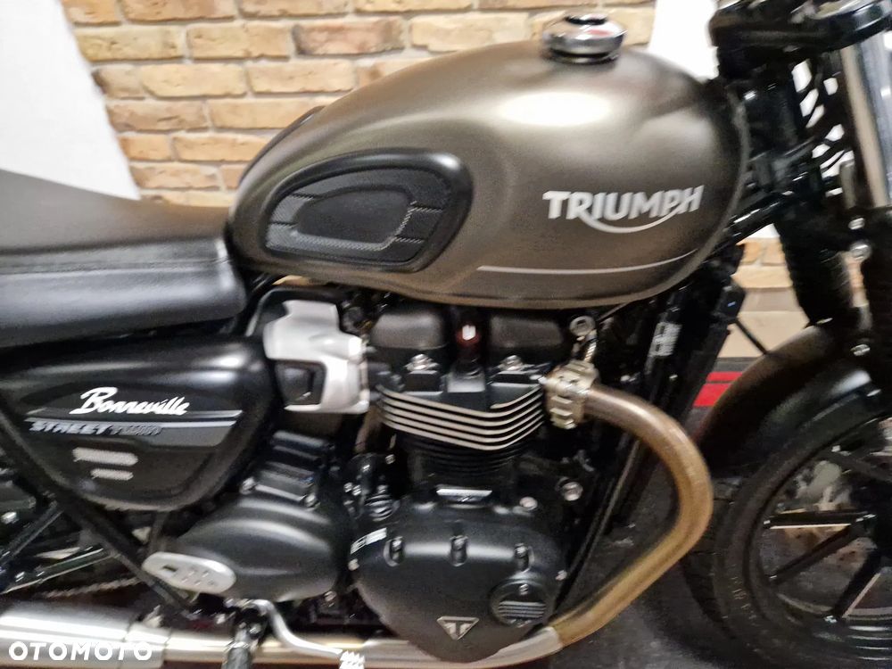 Triumph Street Twin - 15