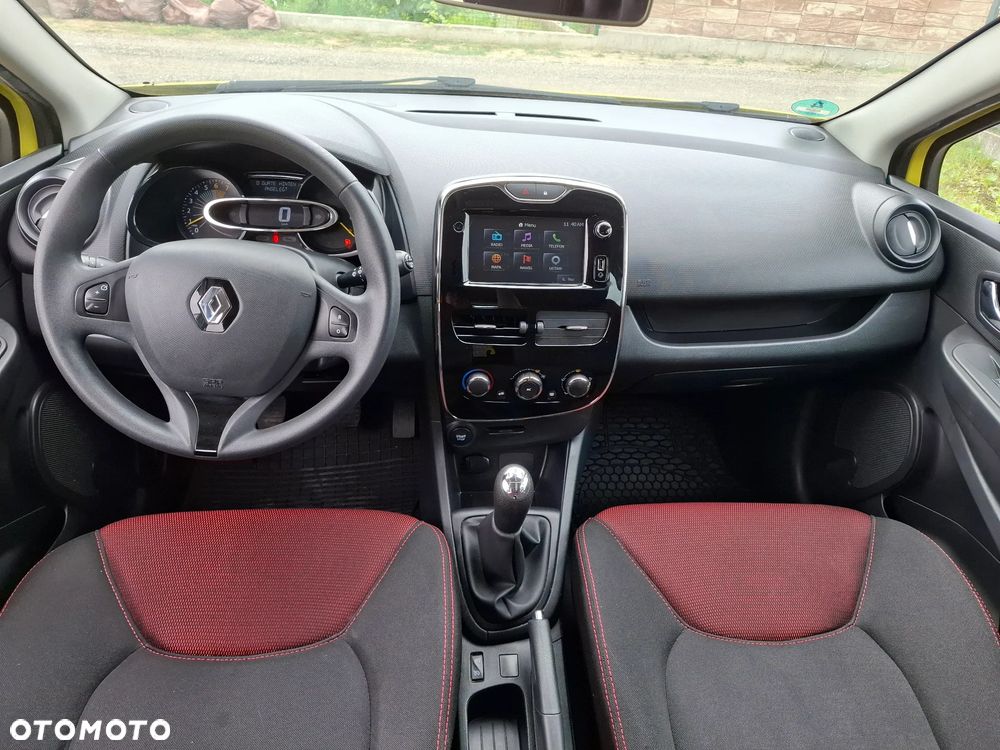 Renault Clio - 10