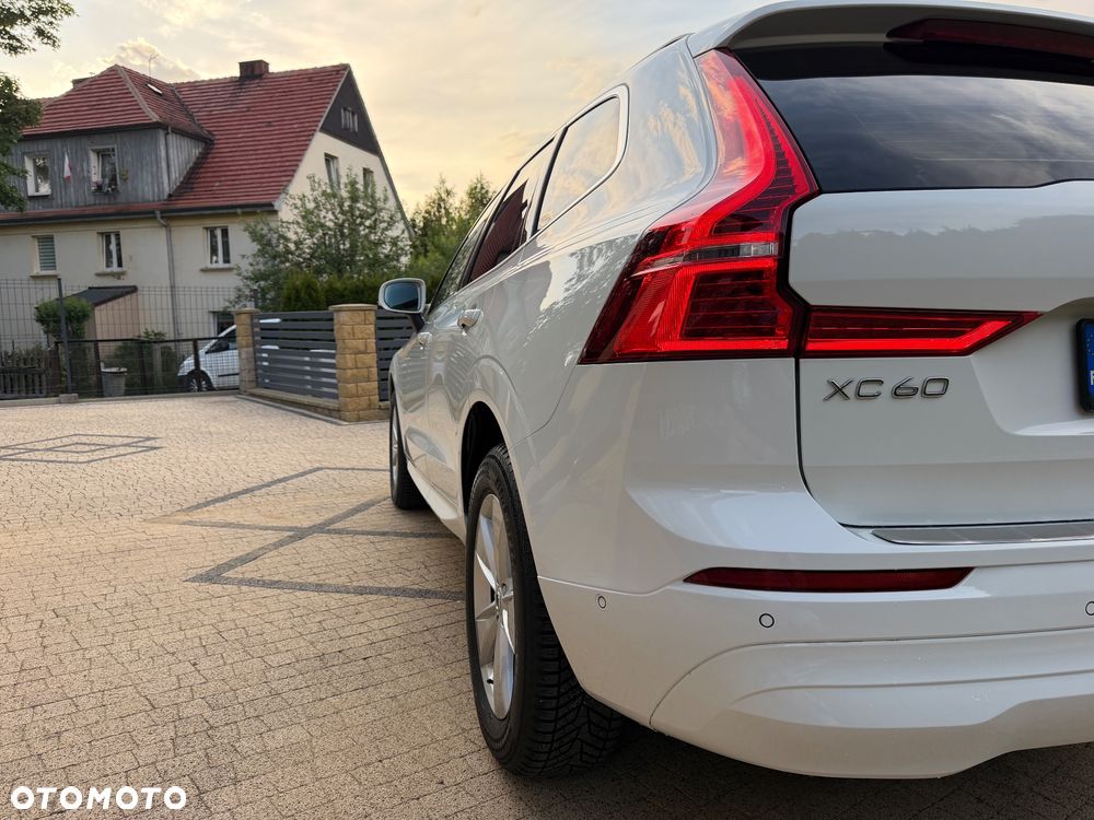 Volvo XC 60 B4 D AWD Plus Bright - 11