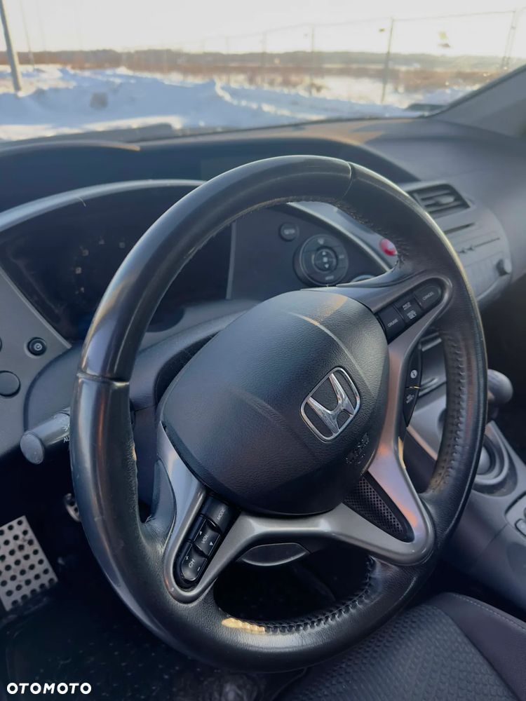 Honda Civic 1.8 Executive - 4