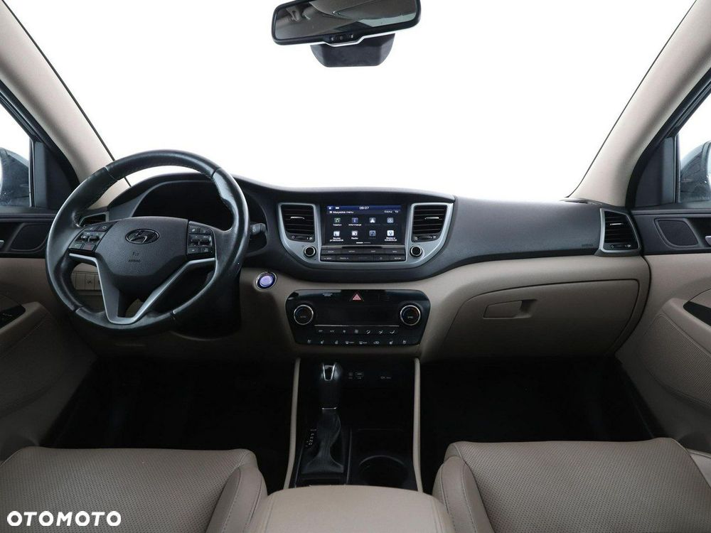 Hyundai Tucson 1.7 CRDI BlueDrive Style 2WD DCT - 16