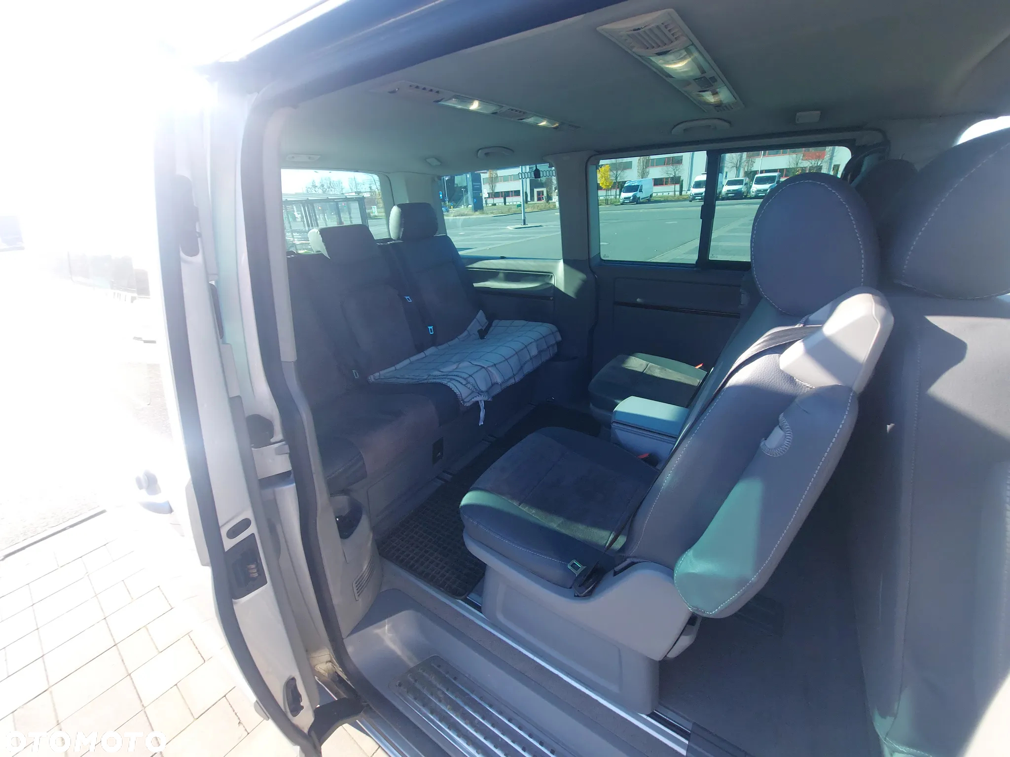 Volkswagen Multivan TDI L1 Highline - 31