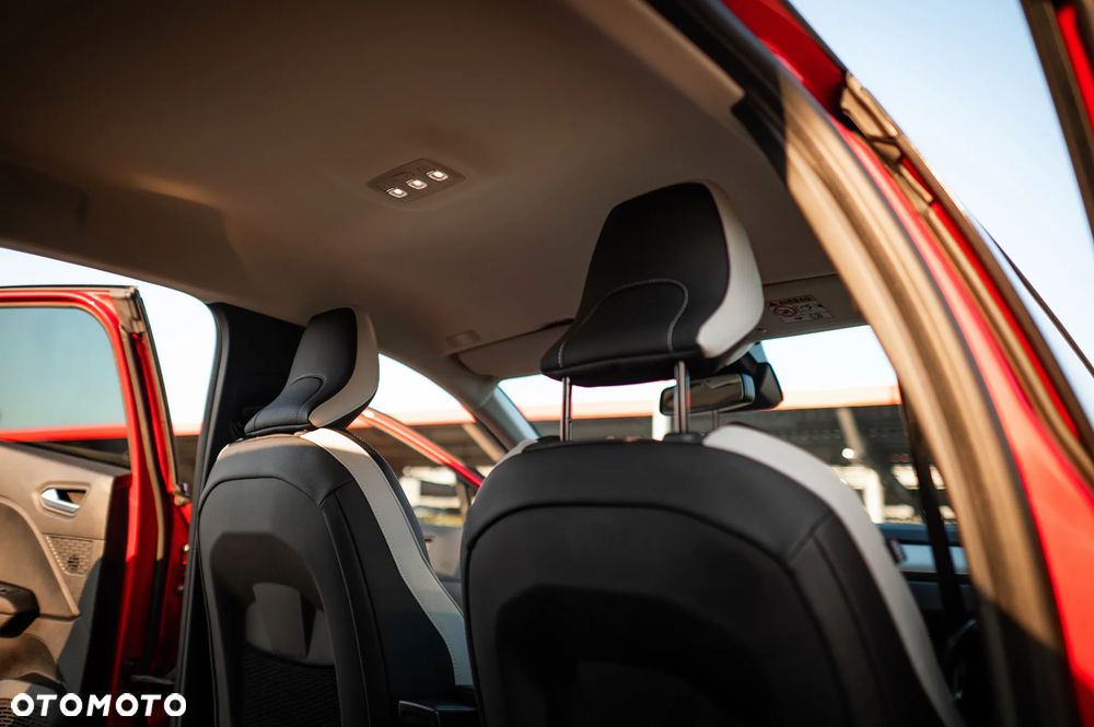 Renault Captur 1.3 TCe mHEV Techno EDC - 26