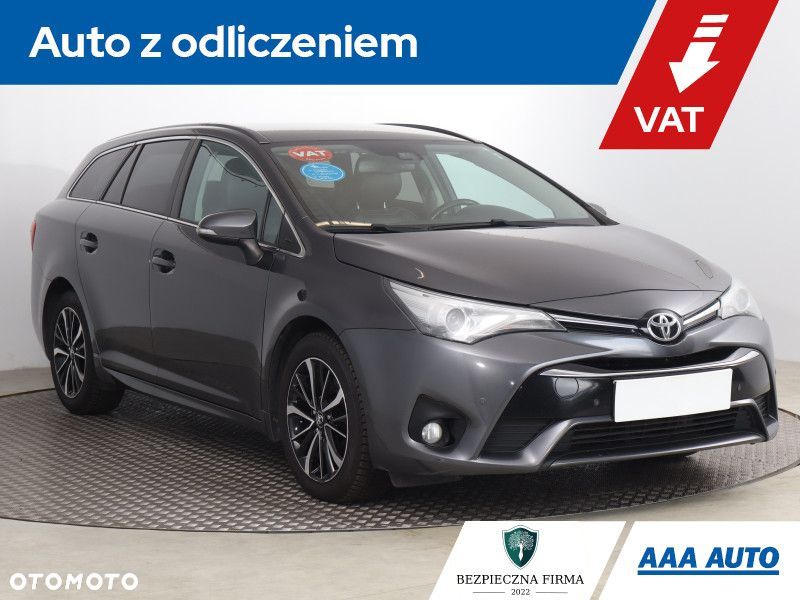 Toyota Avensis - 1