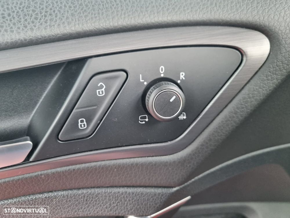 VW Golf Variant 1.6 TDi Confortline - 15