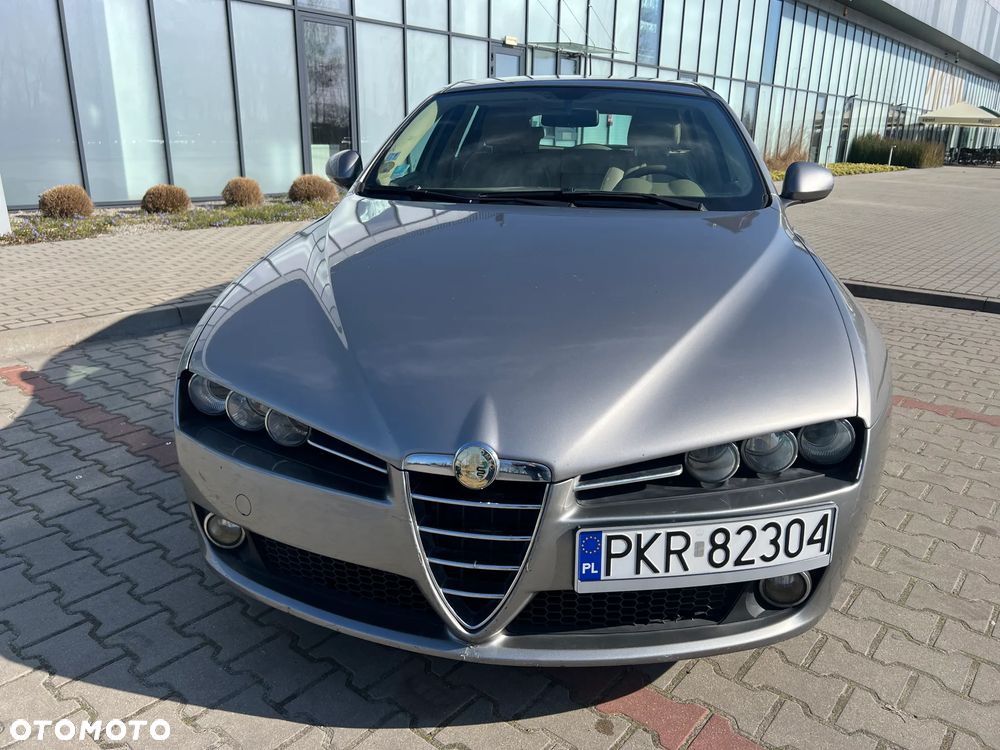 Alfa Romeo 159 - 2