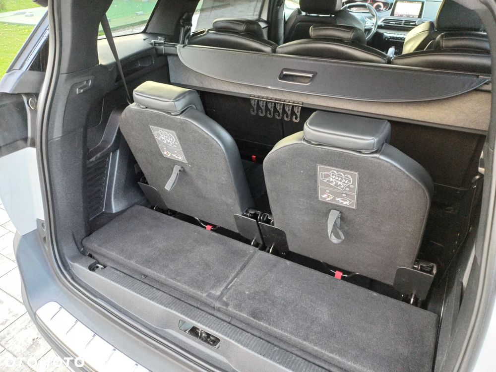 Peugeot 5008 - 15