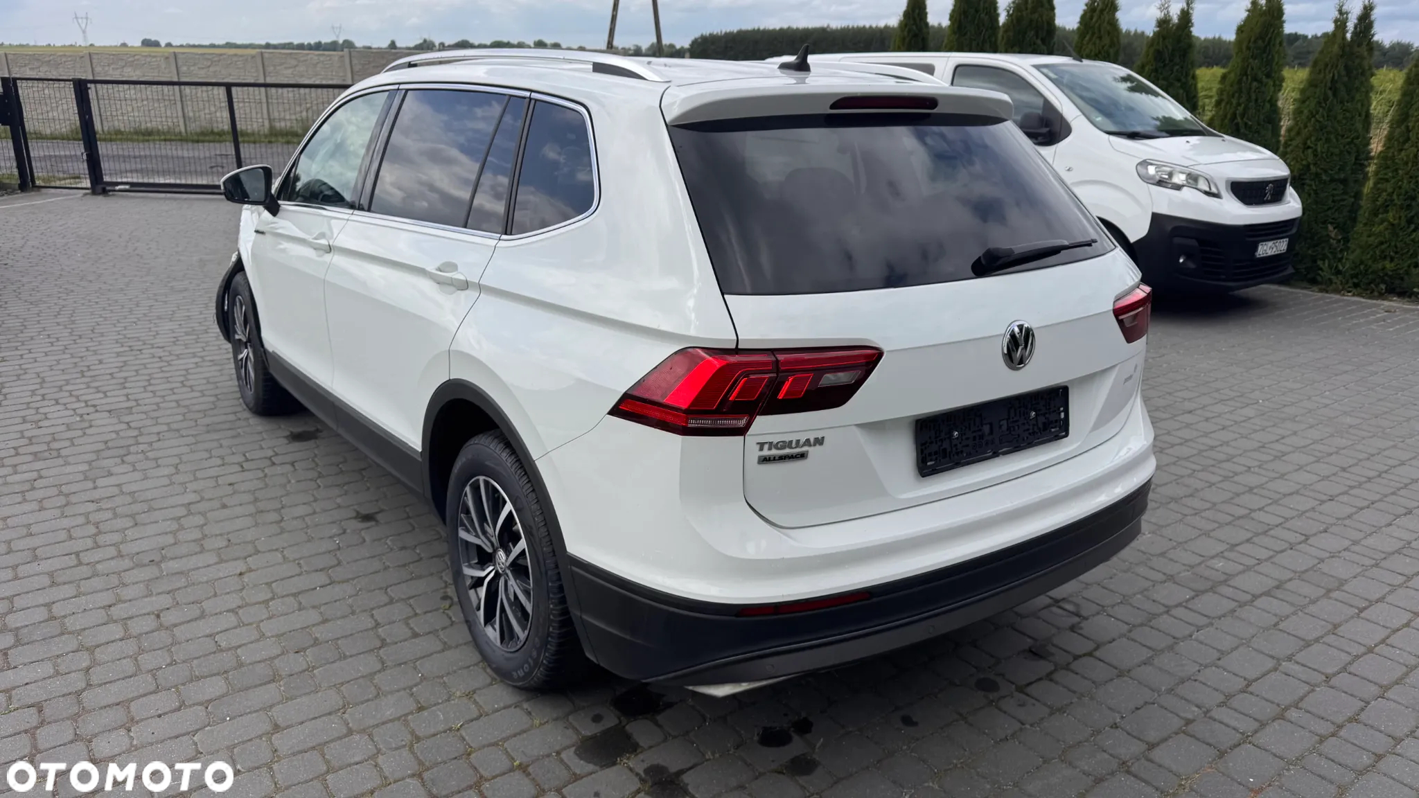Volkswagen Tiguan Allspace 1.5 TSI EVO Comfortline - 3