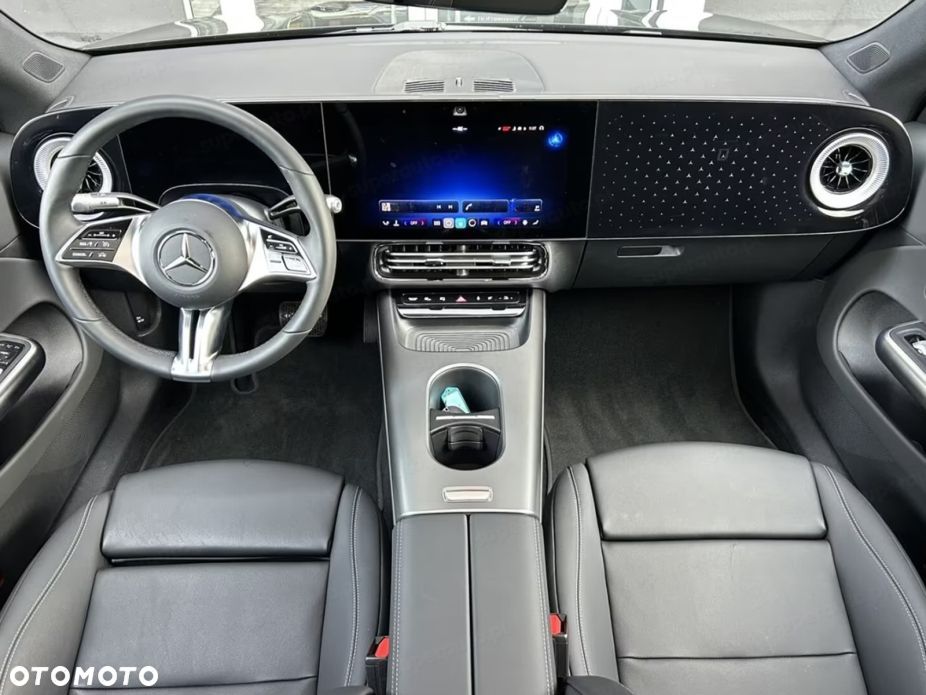 Mercedes-Benz CLA 180 mHEV 8G-DCT - 8