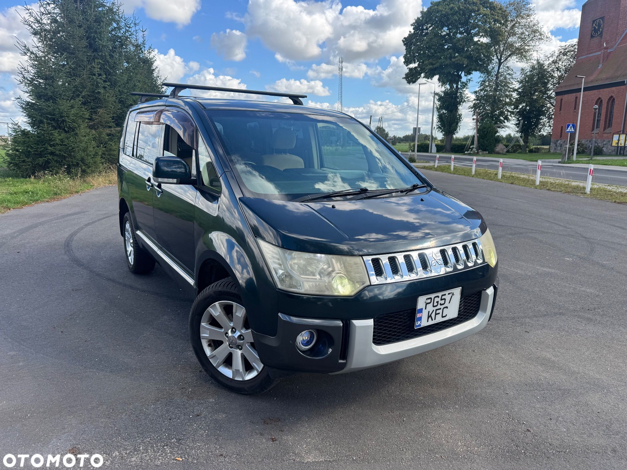 Mitsubishi L400 - 1