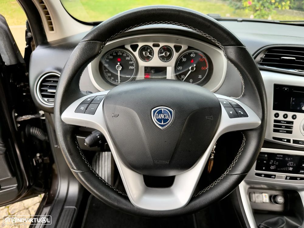 Lancia Delta 1.6 M-Jet Platino Com 57X - 40