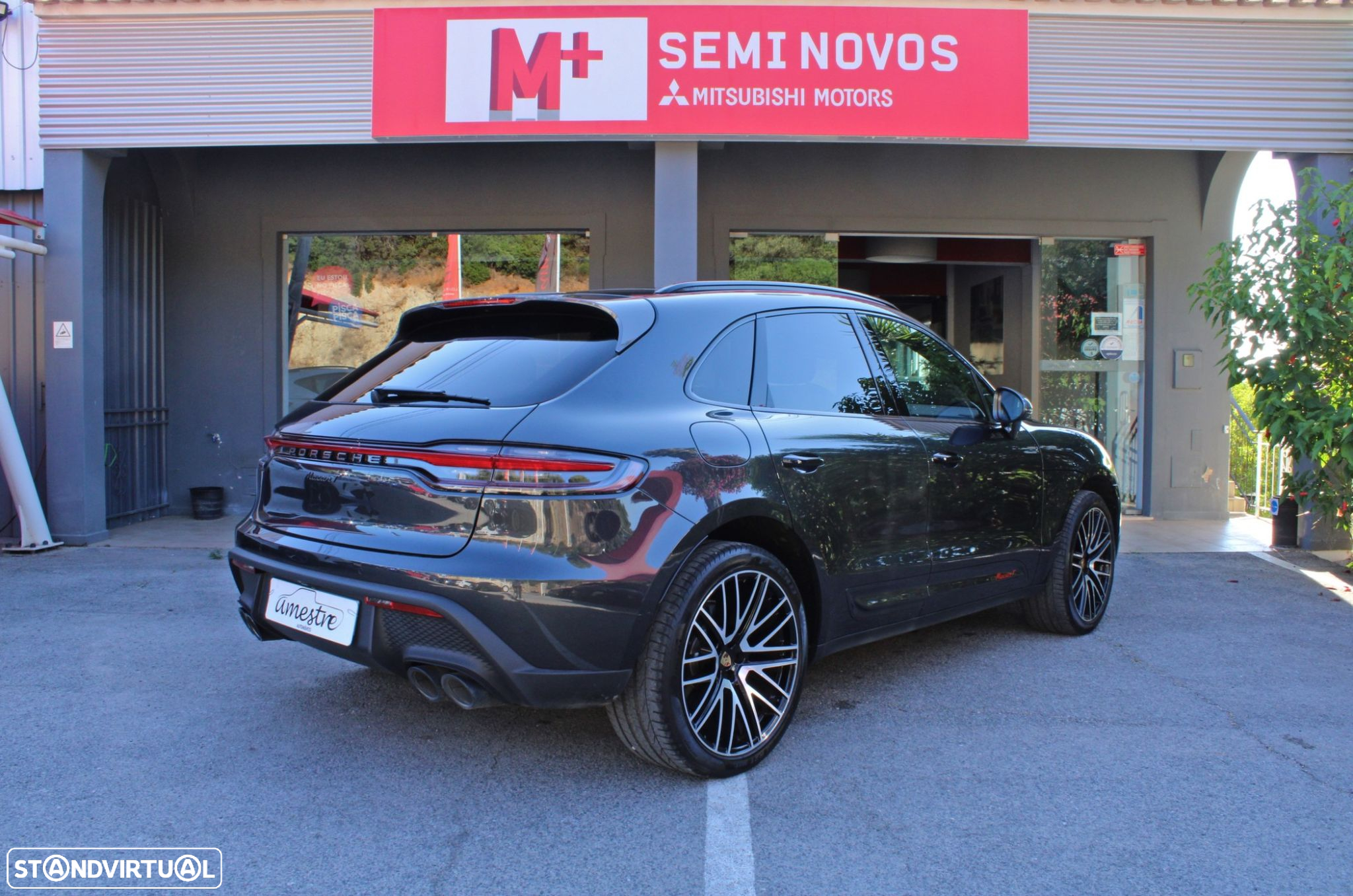 Porsche Macan T - 3