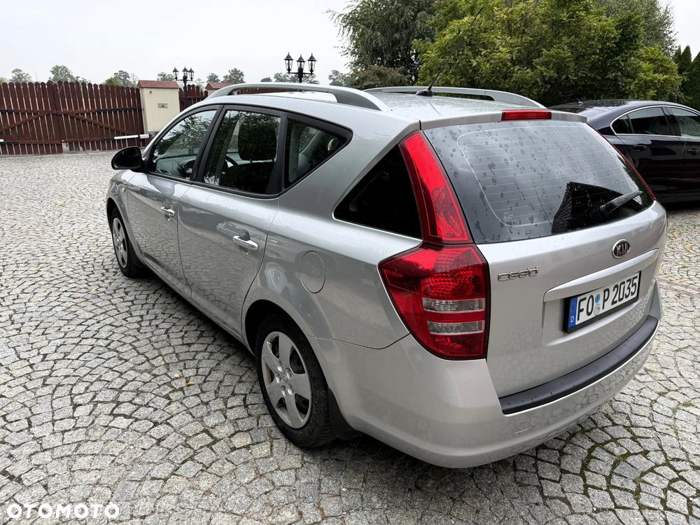 Kia Ceed 1.6 Comfort - 13
