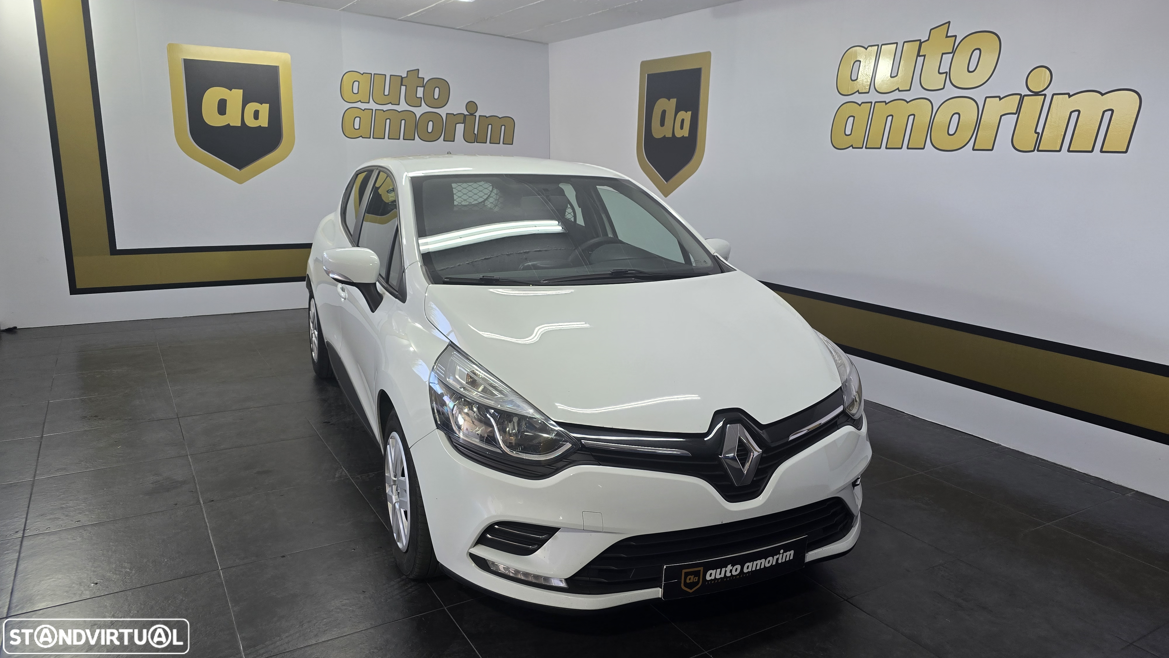 Renault Clio 1.5 Dci van 90cv - 4