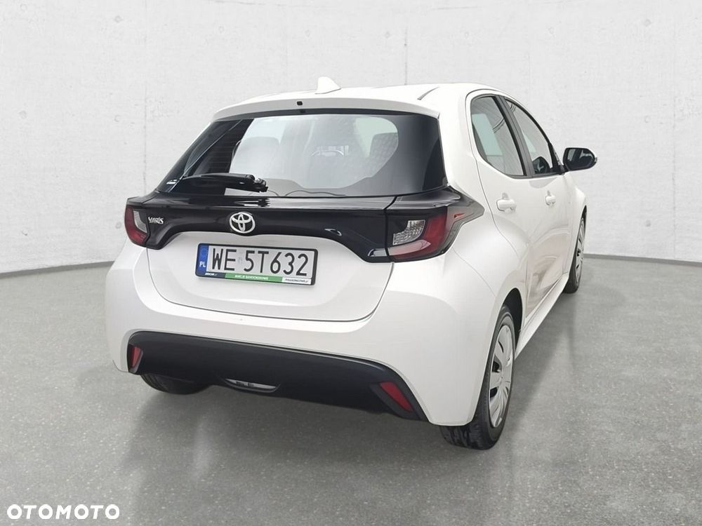 Toyota Yaris - 12