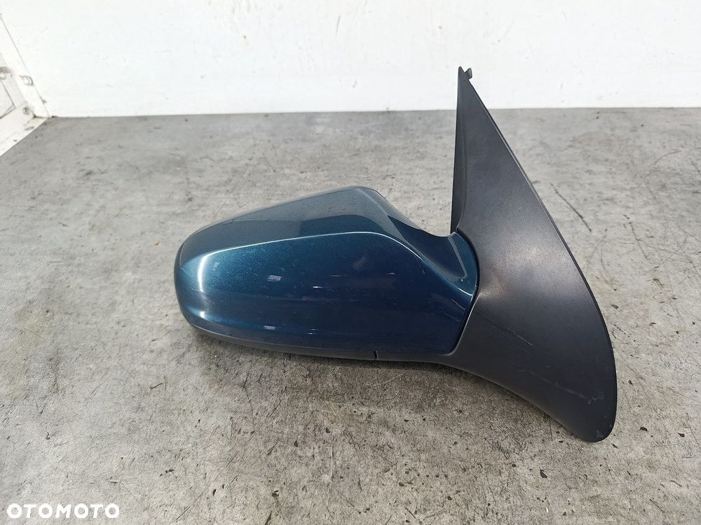 LUSTERKO PRAWE OPEL ASTRA H Z21U - 1