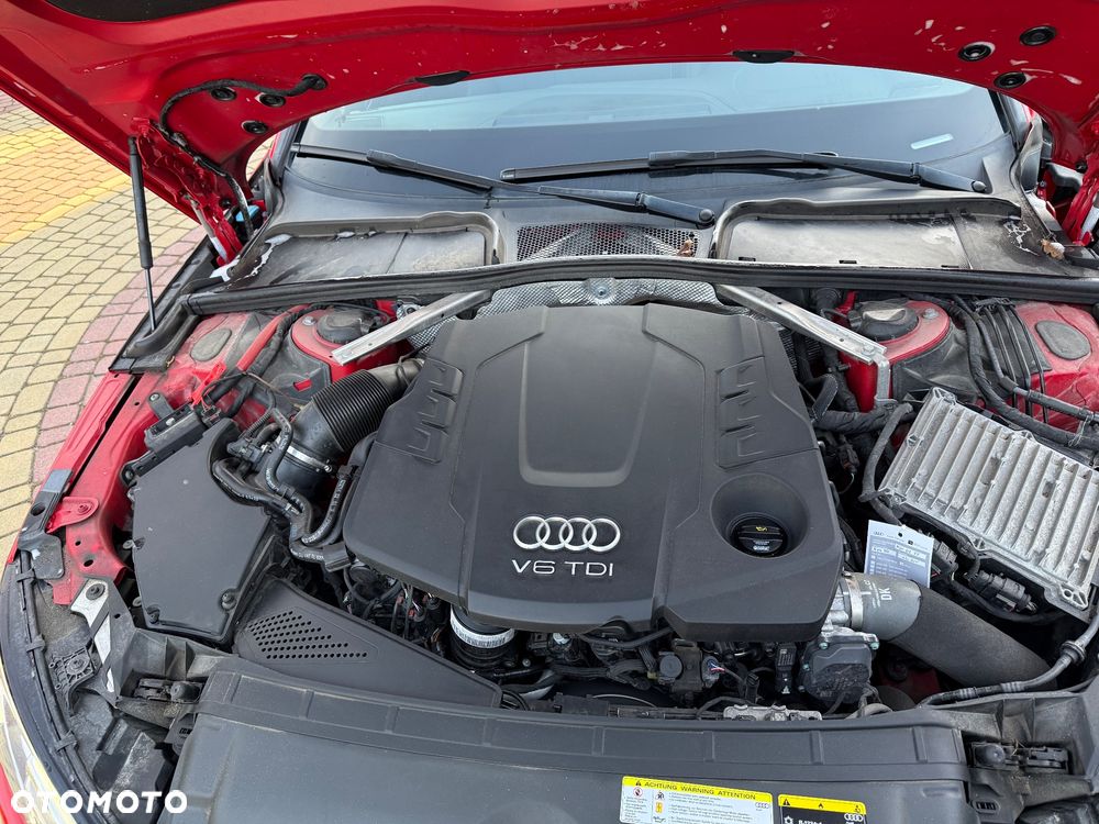 Audi A4 Avant 45 TDI quattro tiptronic S line - 31