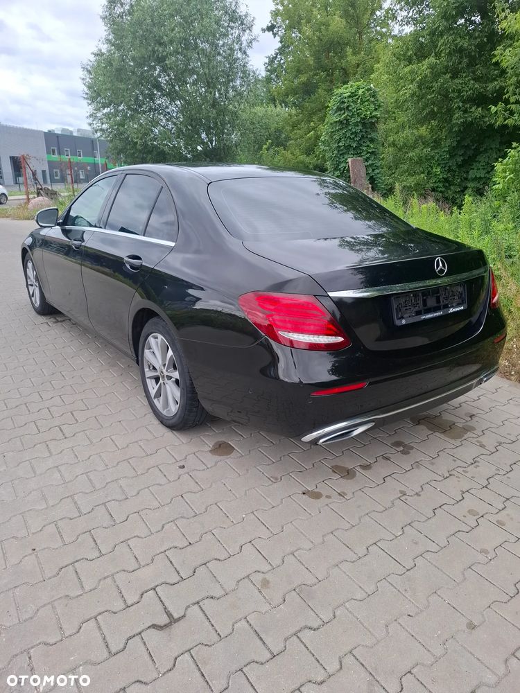 Mercedes-Benz Klasa E 200 d 9G-TRONIC - 6