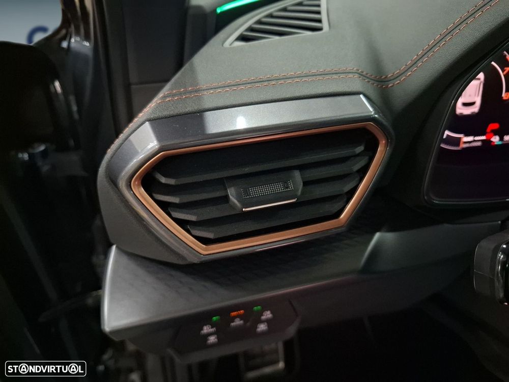 Cupra Formentor 1.5 e-Hybrid DSG - 24