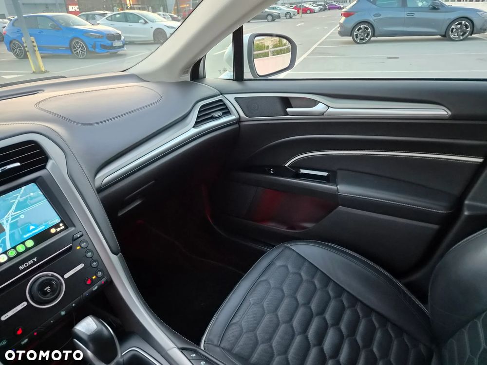 Ford Mondeo Vignale 2.0 EcoBoost - 23