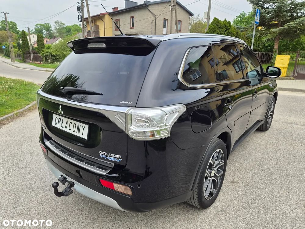Mitsubishi Outlander - 3