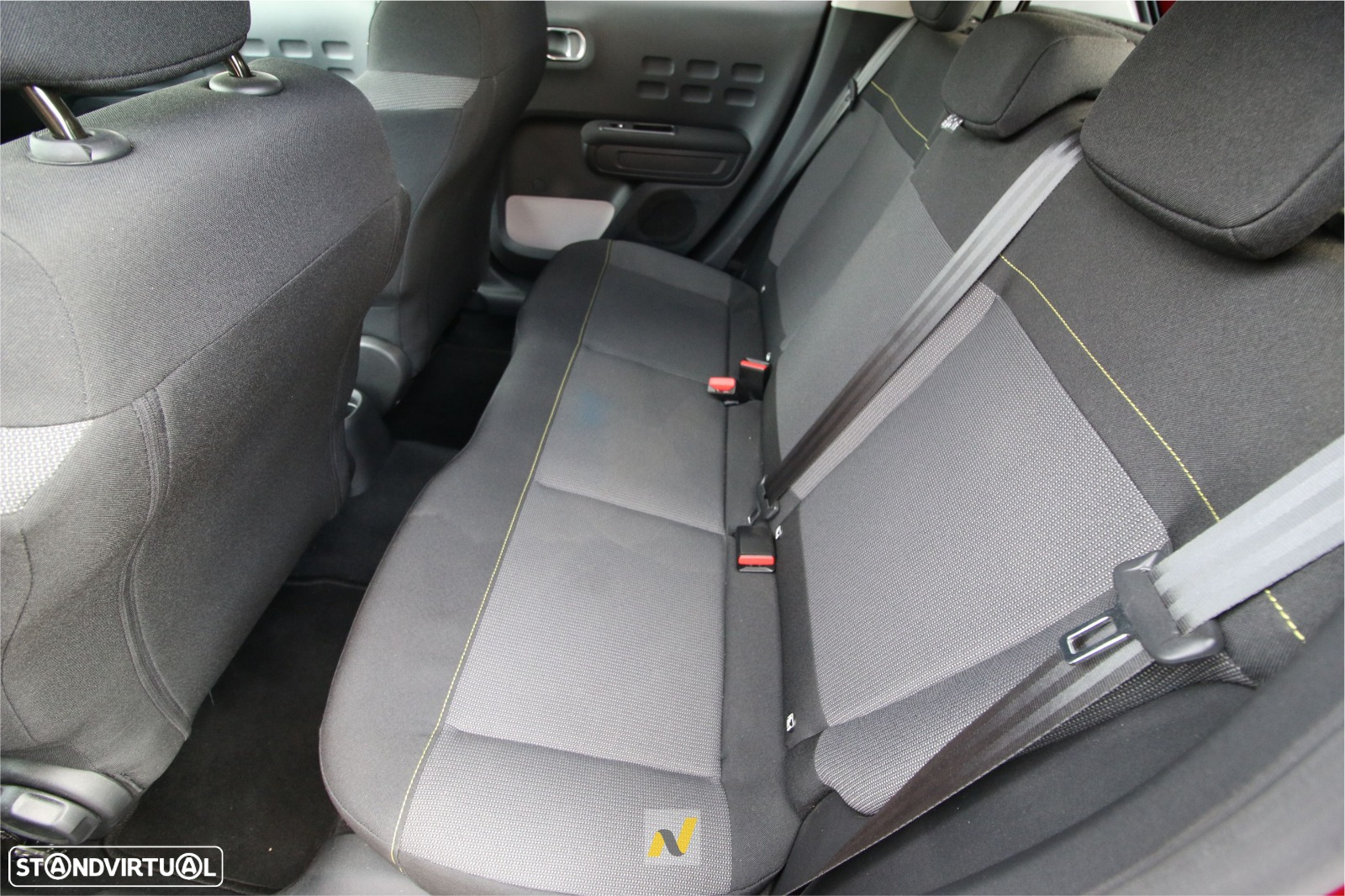 Citroën C3 1.2 PureTech Shine - 6