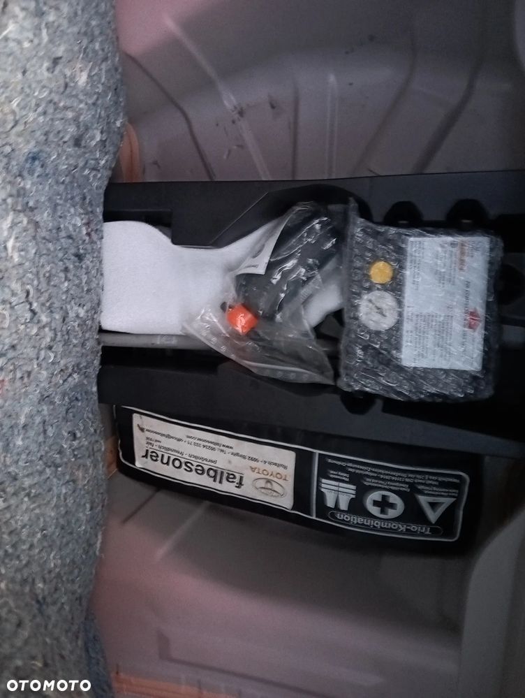 Toyota Aygo x-play touch - 23