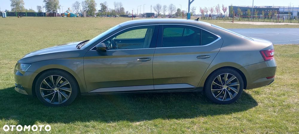 Skoda Superb 2.0 TSI L&K DSG - 2