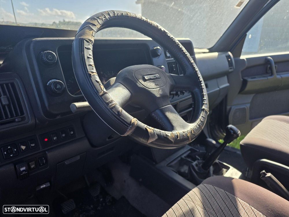 Opel Monterey 3.1 TD RS - 8