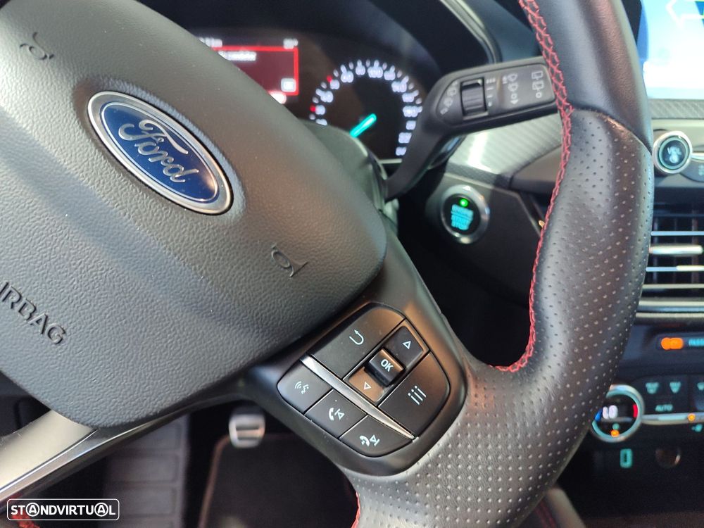 Ford Focus 1.0 EcoBoost ST-Line - 39