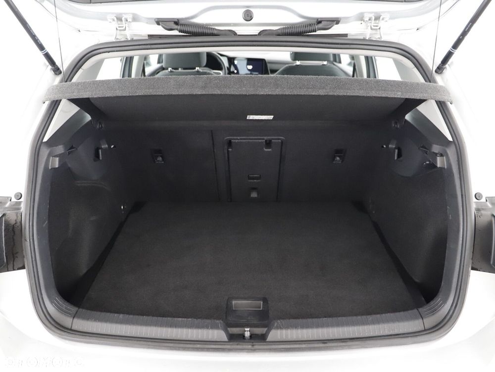 Volkswagen Golf - 24
