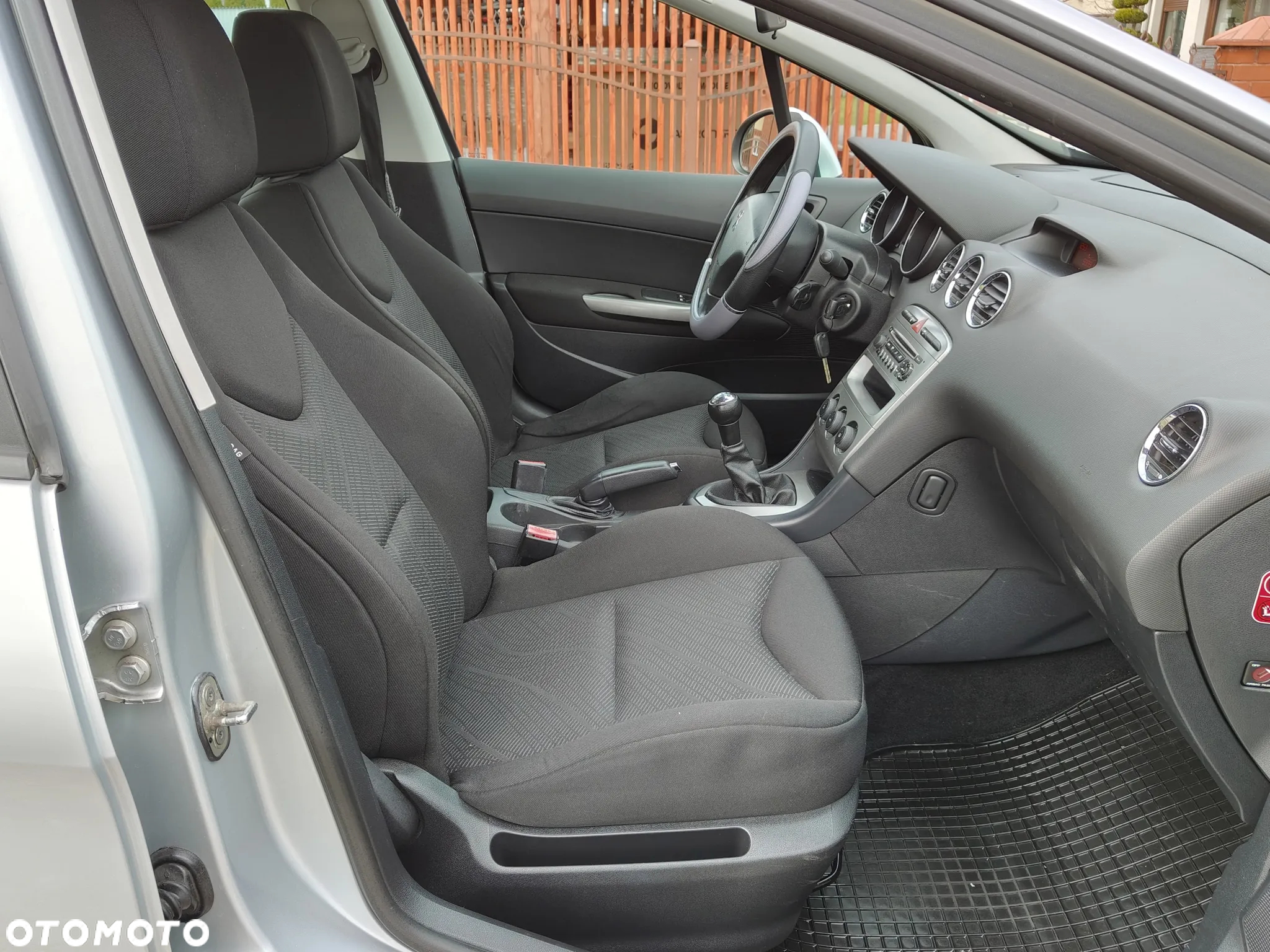 Peugeot 308 1.6 HDi Presence - 5