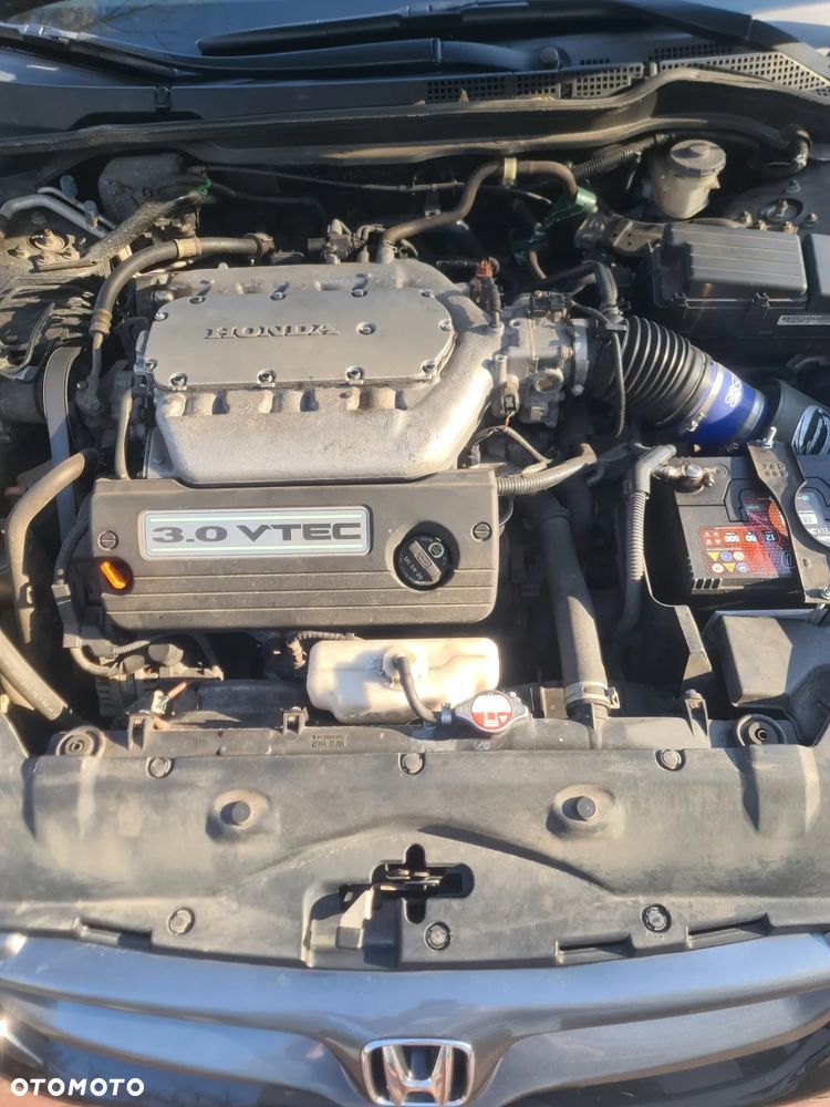 Honda Accord 3.0 V6 EX - 9