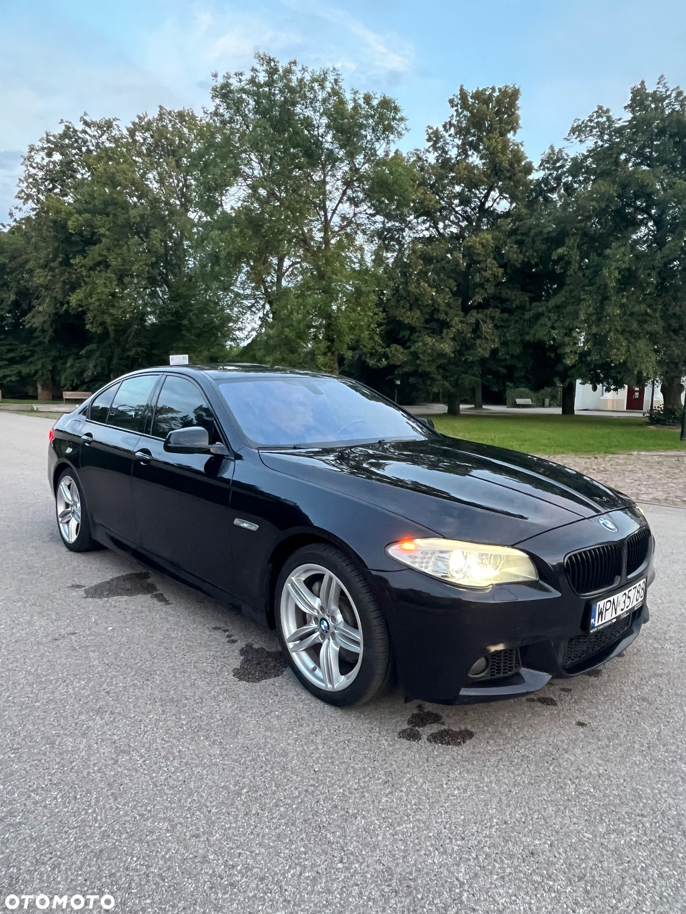 BMW Seria 5 535i xDrive - 11