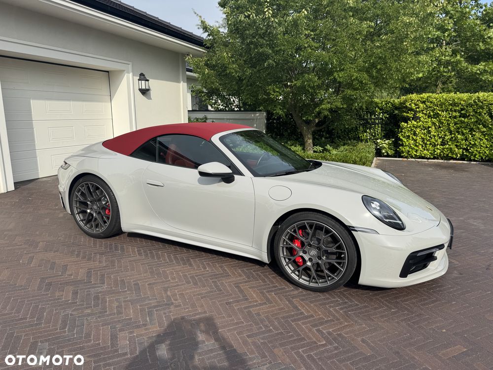 Porsche 911 Carrera 4S - 13