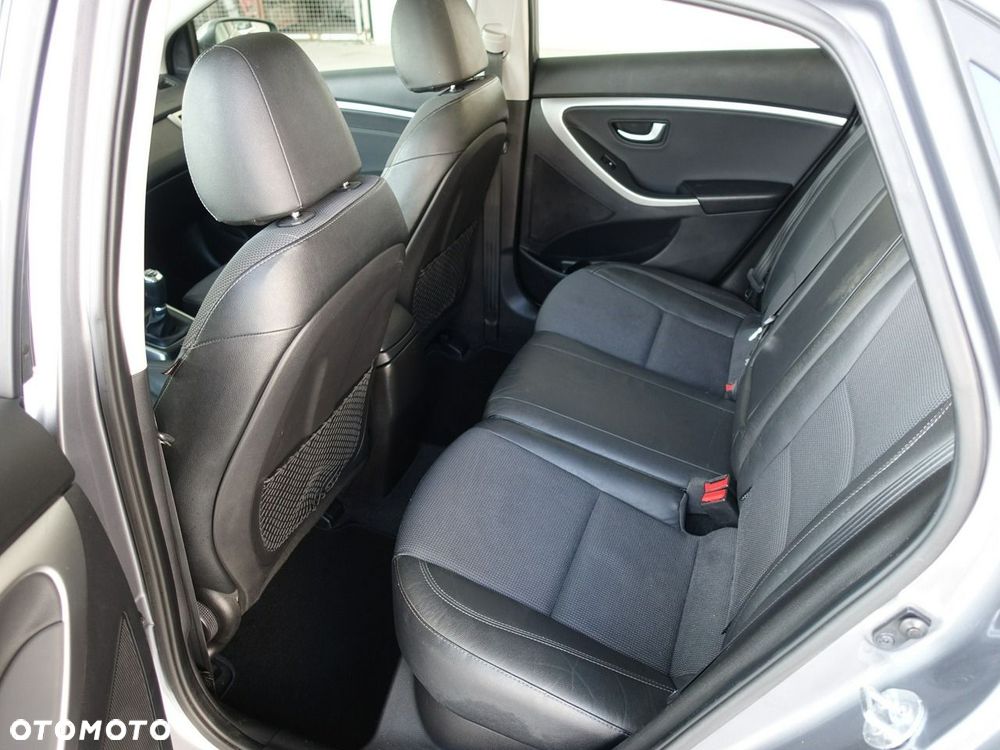 Hyundai i30 1.6 CRDi Style - 16